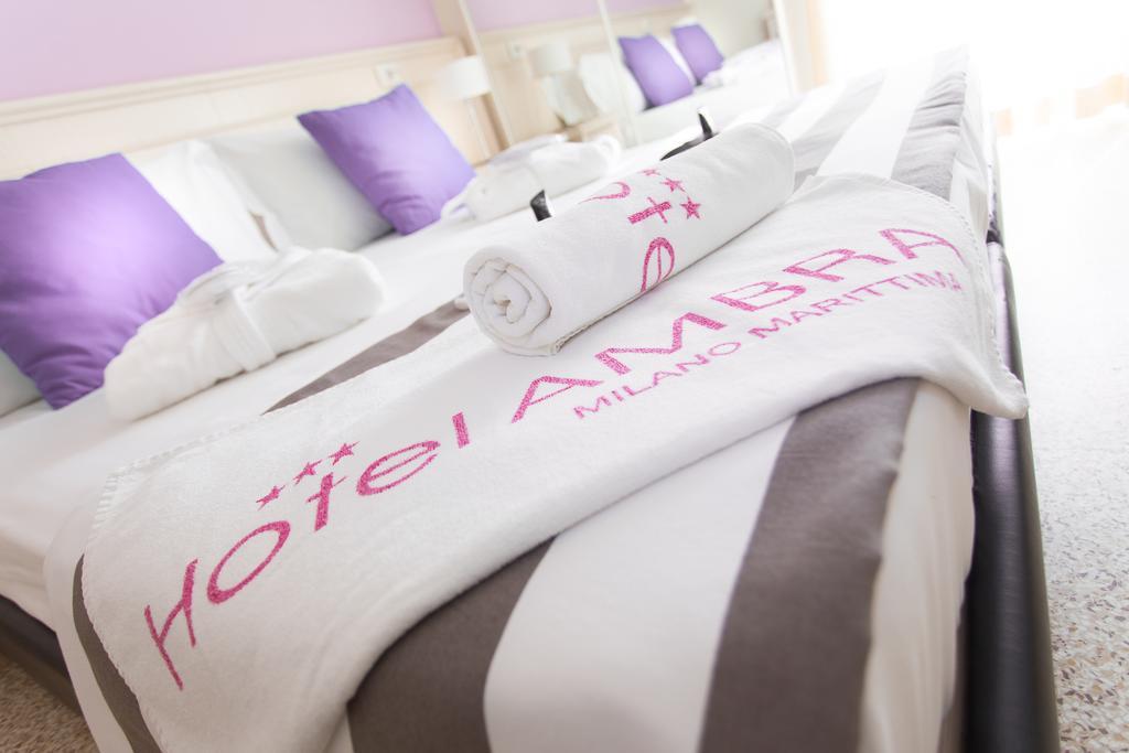 Hotel Ambra Milano Marittima Bilik gambar